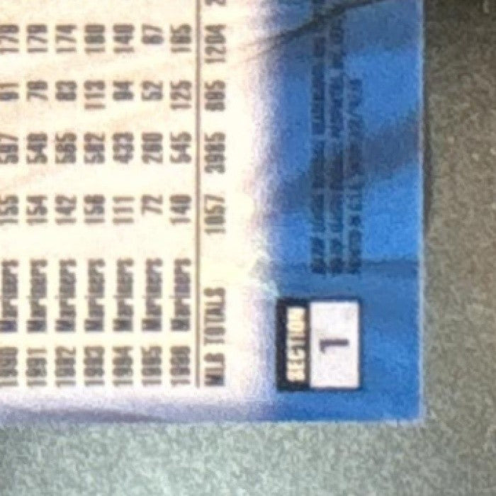 1997 Fleer Flair Showcase Ken Griffey Jr. Row 1 Grace #24 Seattle Mariners