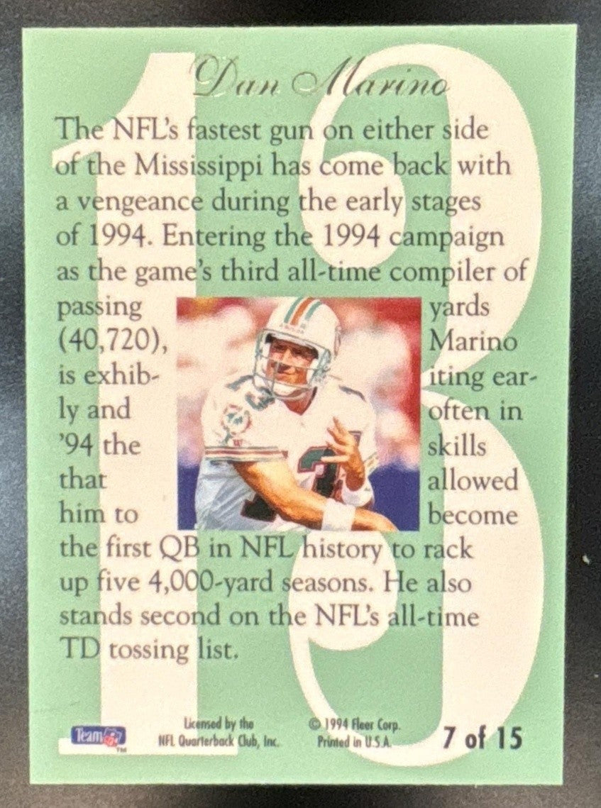 1994 Fleer Ultra Dan Marino Flair Hot Numbers #7 Miami Dolphins