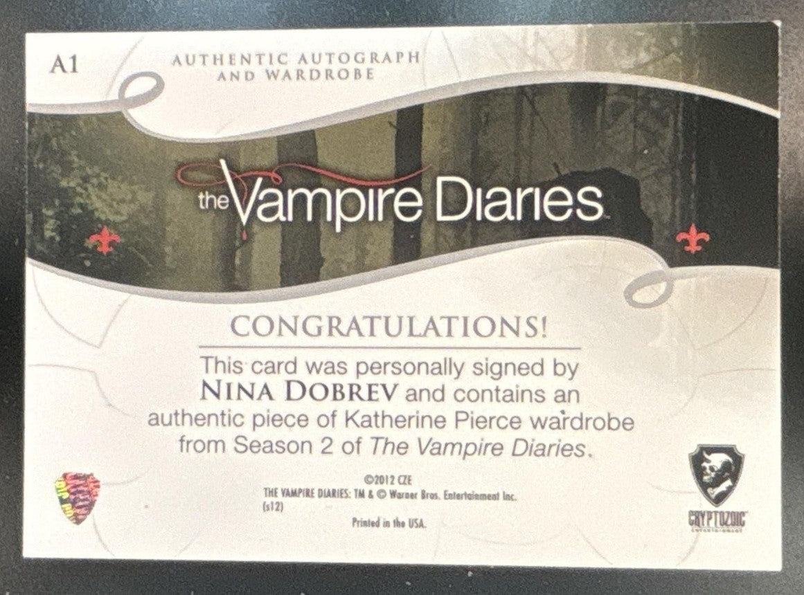 2013 Cryptozoic The Vampire Diaries Autographed Wardrobes #A1 Nina Dobrev Auto