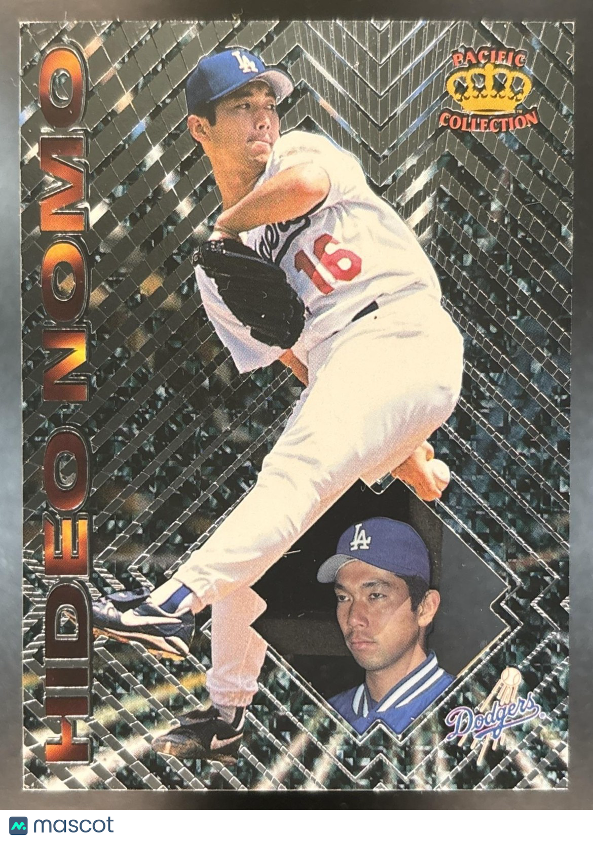 1997 Pacific Prism Invincible Hideo Nomo Platinum #114 Los Angeles Dodgers