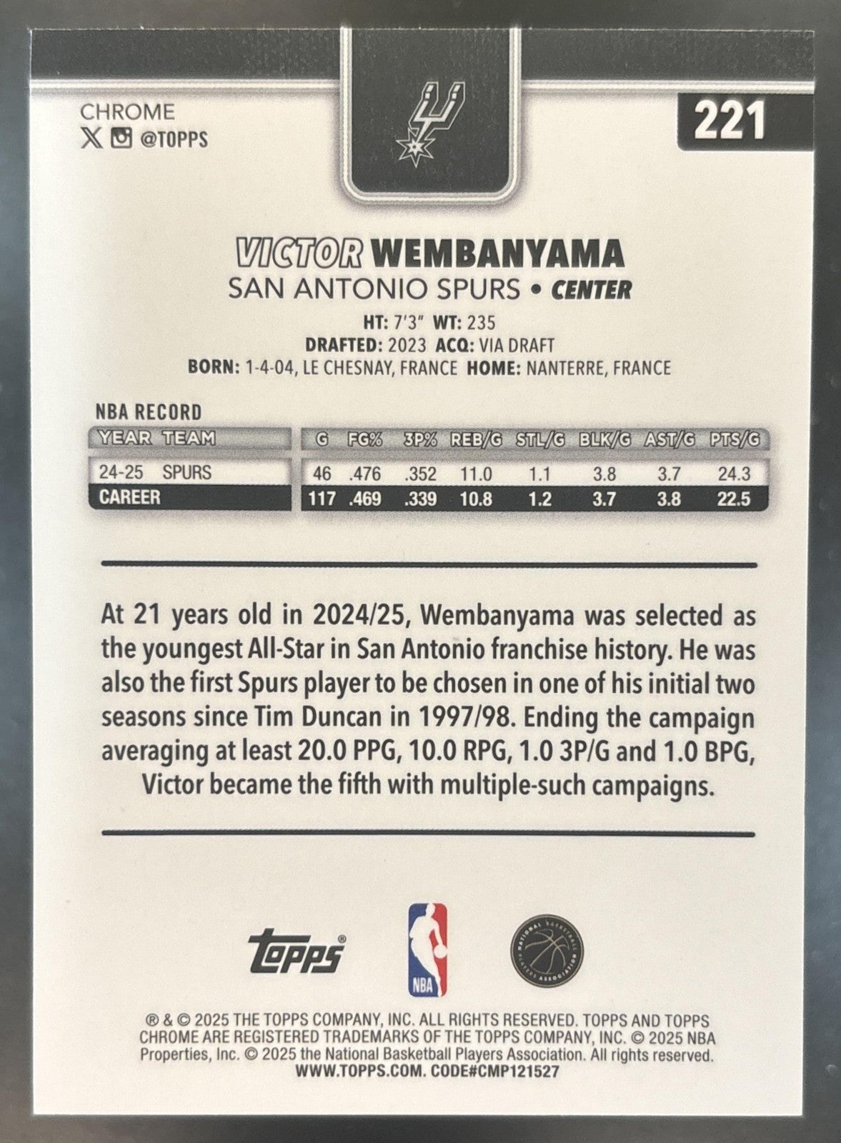 2025-26 Topps Chrome Victor Wembanyama Skylight Refractor #221 San Antonio Spurs