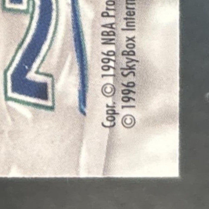 1995-96 Skybox E-XL Kevin Garnett Blue #49 RC Minnesota Timberwolves