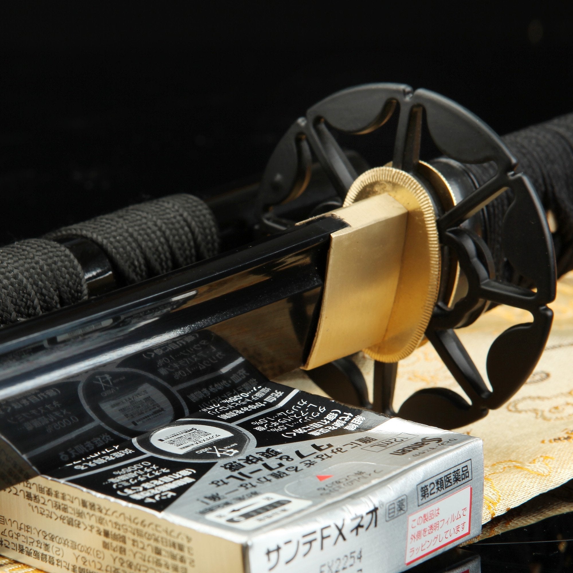 Handmade Japanese Katana Sword 1060 Carbon Steel With Black Scabbard