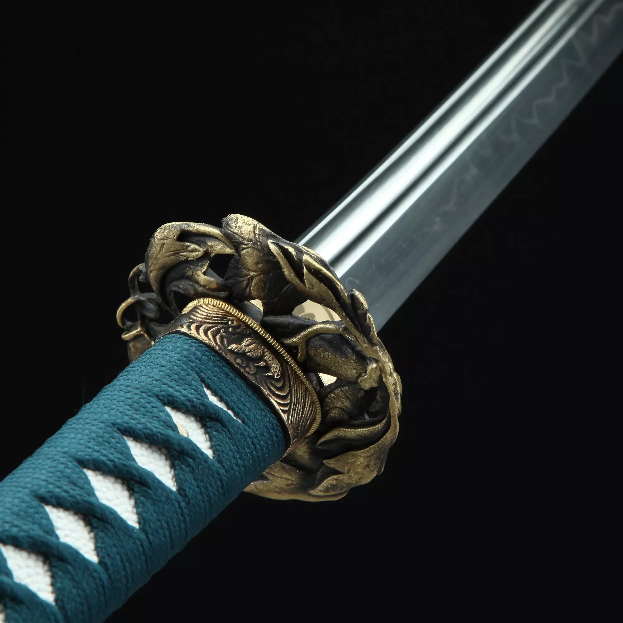 Handmade Japanese Katana Sword T10 Folded Clay Tempered Steel Full Tang