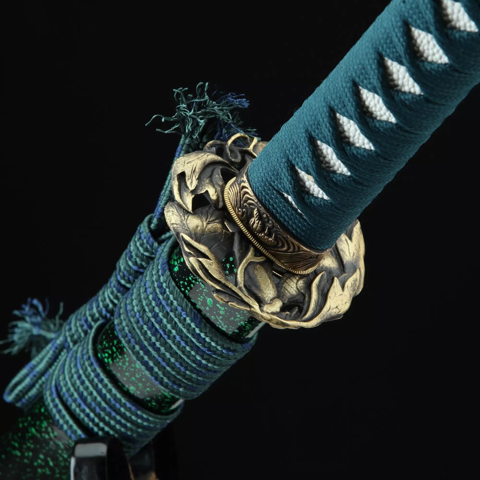 Handmade Japanese Katana Sword T10 Folded Clay Tempered Steel Full Tang