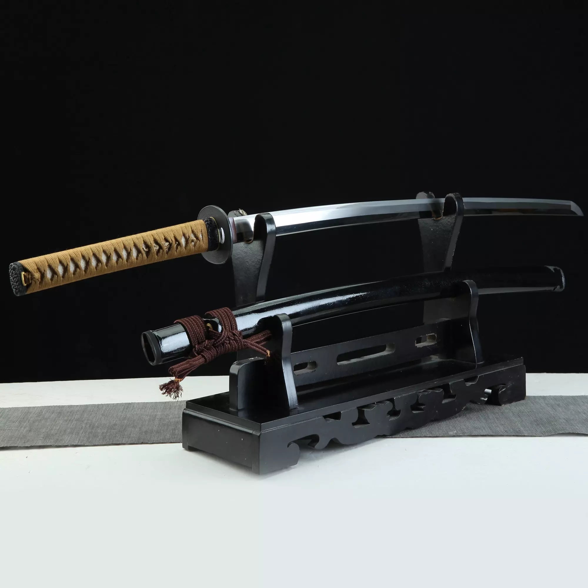 High-performance Japanese Katana Sword Tamahagane Steel