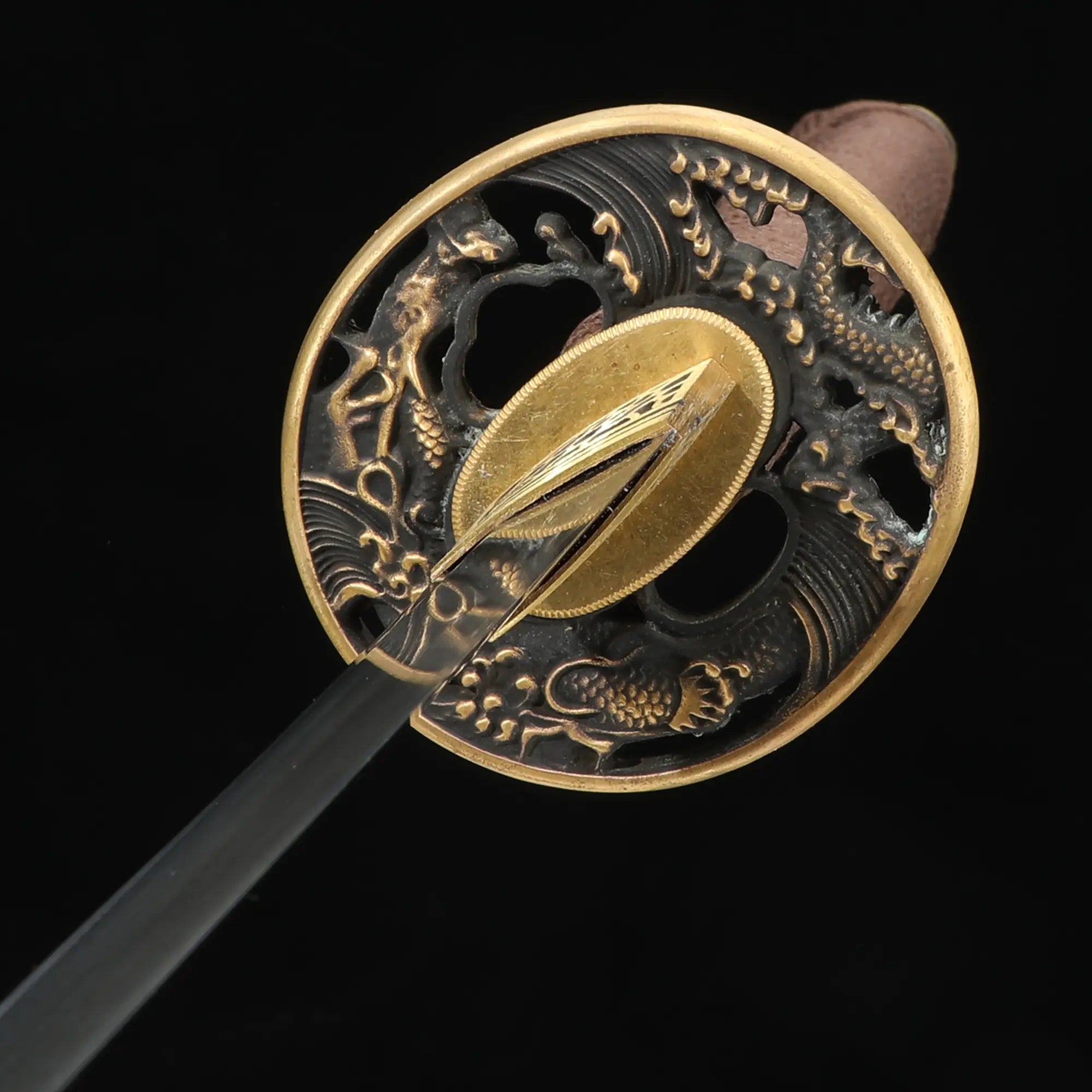 Handmade Japanese Samurai Sword With Damascus Steel Blade And Dragon Tsuba