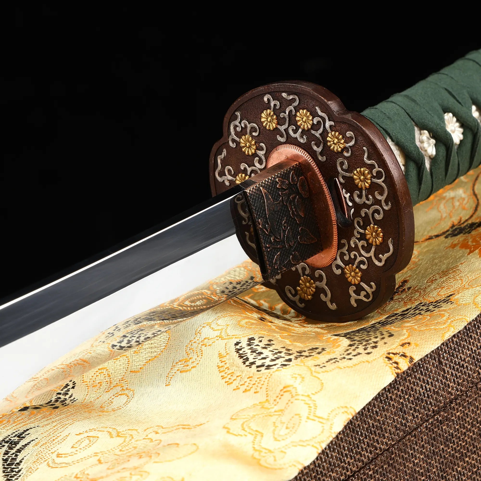 Handcrafted Full Tang Japanese Samurai Sword 1095 Carbon Steel With Flowers Theme Tsuba