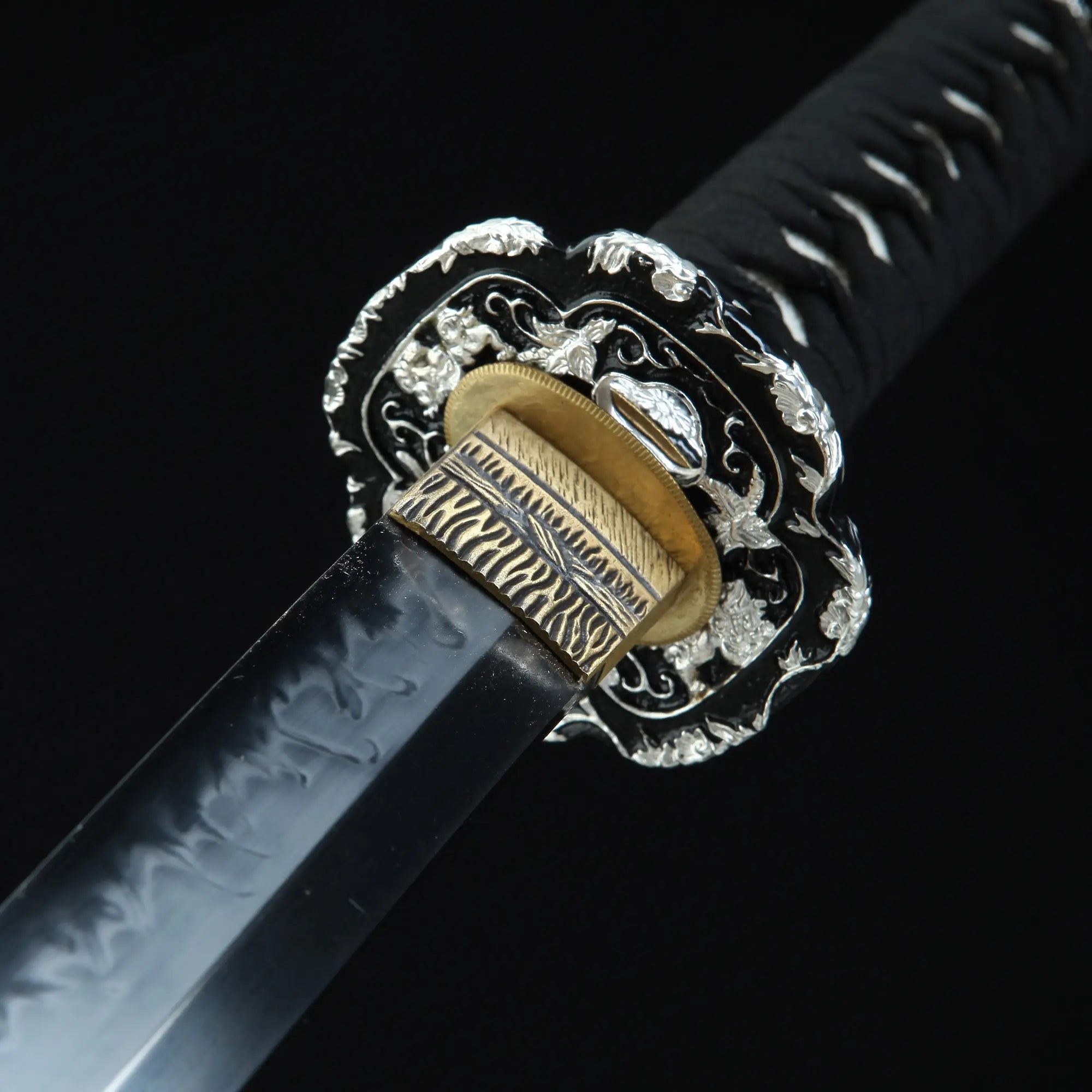 High-performance Handmade Katana Sword T10 Steel With Clay Tempered Blade