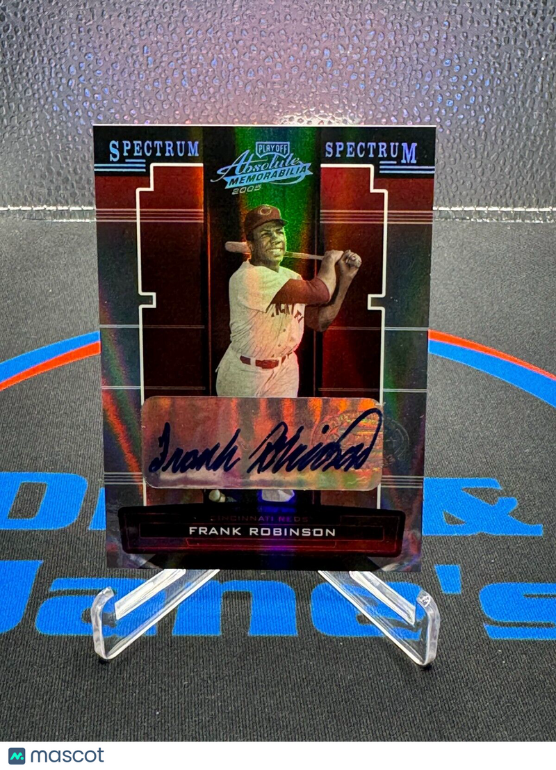 2005 Donruss Playoff Frank Robinson Spectrum Auto 108/150