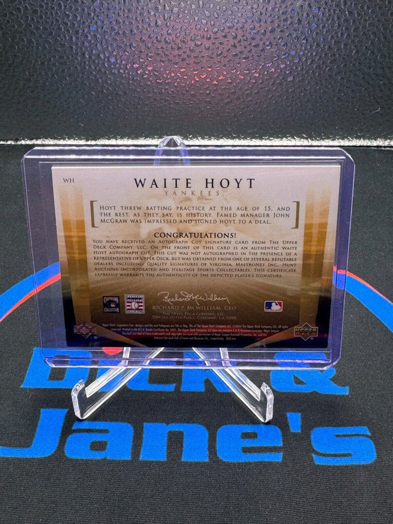 2004 UD SP Legendary Cuts Baseball Waite Hoyt Signed Auto Cut /106 HOF