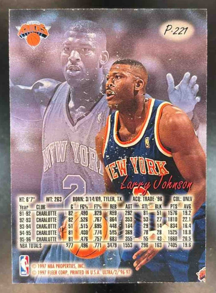 1996 Fleer Ultra Larry Johnson Platinum Medallion #221 New York Knicks - Sports Cards