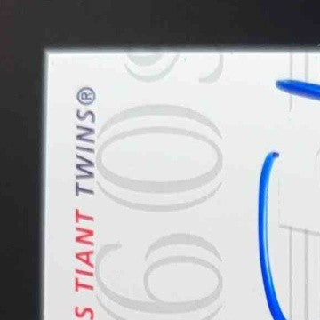 2005 Ultimate Signature Decades #LT Luis Tiant Autographs Minnesota Twins - Sports Cards