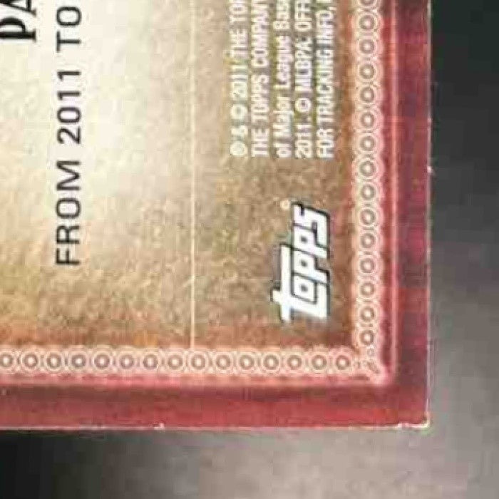 2011 Topps Derek Jeter Throwback Logo Manufactured Patch New York Yankees - Sports Cards