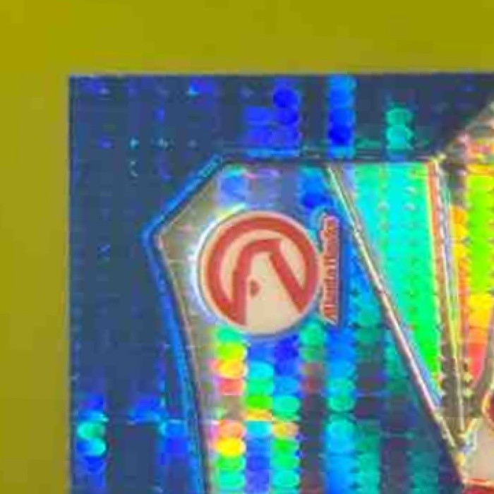 2014-15 Panini Prizm Dominique Wilkins Blue Prizm Auto /249 #67 Atlanta Hawks - Sports Cards