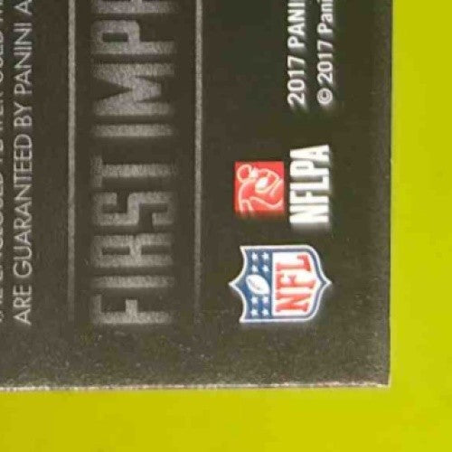 2017 Illusions Evan Engram First Impressions Memorabilia Blue Auto /100 Giants - Sports Cards