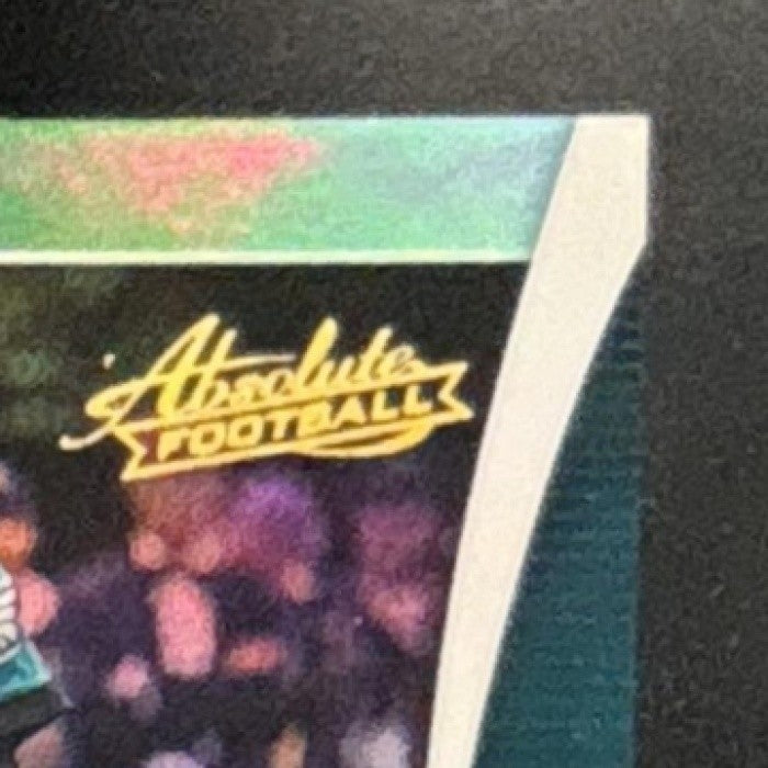 2019 Panini Absolute Carson Wentz Spectrum Green /25 #55 Philadelphia Eagles - Sports Cards