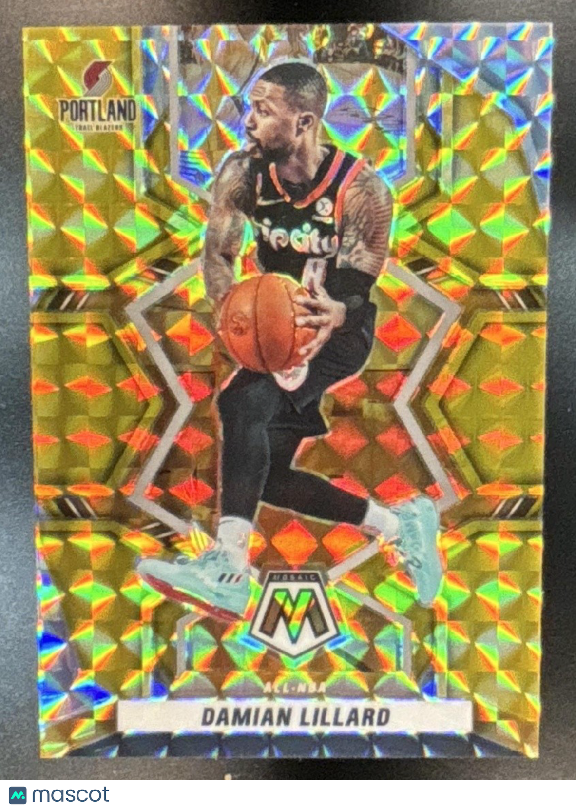 2021-22 Panini Mosaic Damian Lillard Gold 1/10 #287 Portland Trail Blazers - Sports Cards