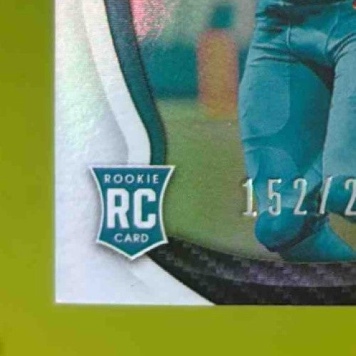 2021 Certified Jaylen Waddle /249 #208 Auto RC Freshman Fabric Miami Dolphins - Sports Cards