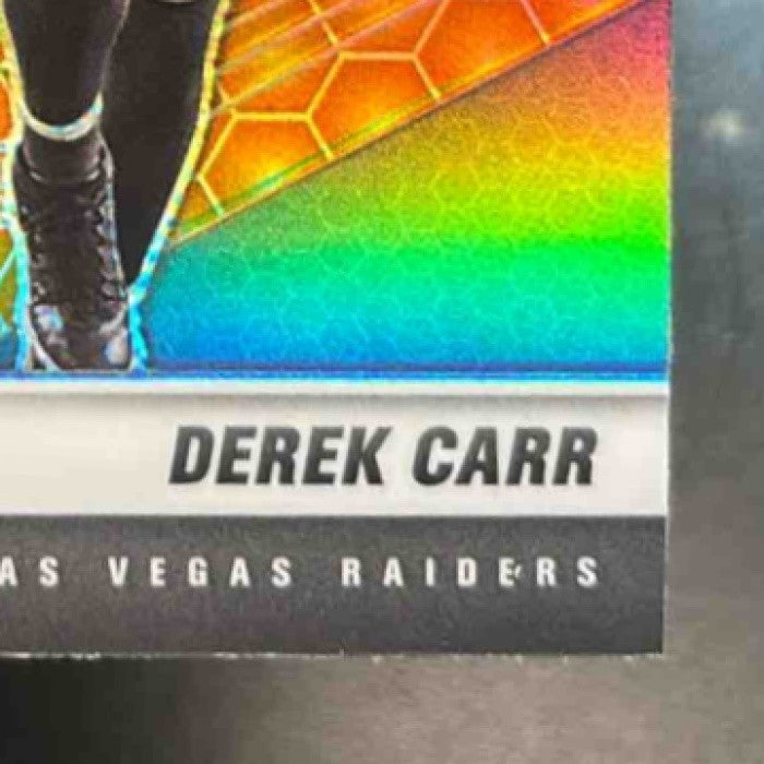 2021 Panini Mosaic Derek Carr Honeycomb #104 Las Vegas Raiders - Sports Cards