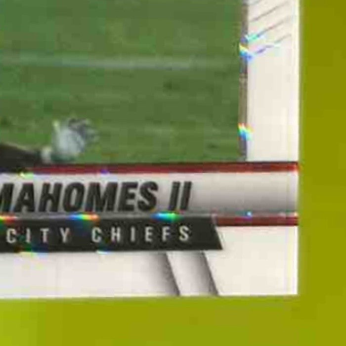 2022 Panini Mosaic Patrick Mahomes II Montage White /25 #M-2 Kansas City Chiefs - Sports Cards