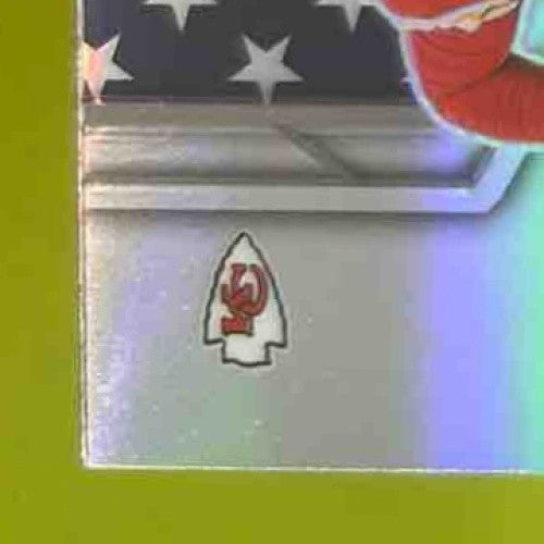 2022 Panini Mosaic Patrick Mahomes II Silver #256 National Pride Chiefs - Sports Cards