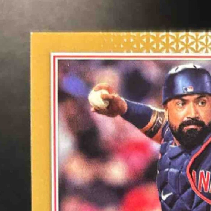 2022 Topps Sandy Leon Gold 1135/2022 #353 Cleveland Guardians - Sports Cards
