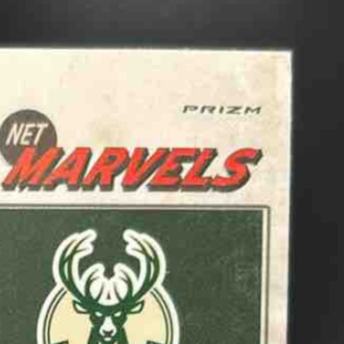 2023-24 Hoops Premium Stock Giannis Antetokounmpo Retro Net Marvels #28 Bucks - Sports Cards