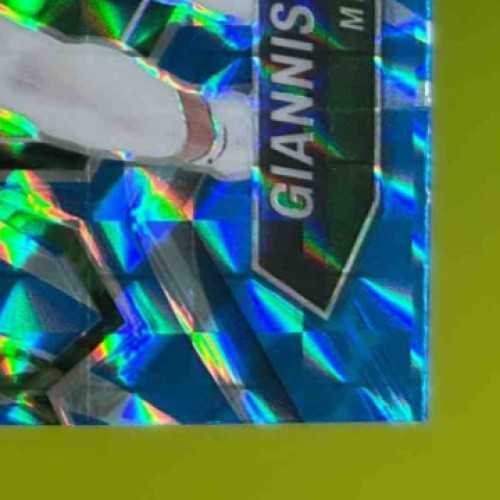 2023-24 Panini Mosaic Giannis Antetokounmpo Reactive Blue Prizm #77 Bucks - Sports Cards