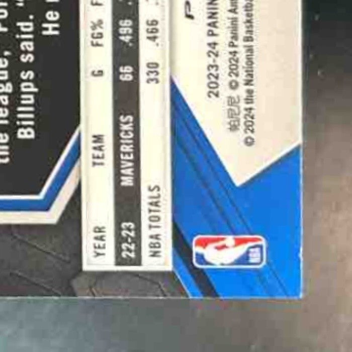 2023-24 Panini Mosaic Luka Doncic Reactive Blue Prizm #285 Dallas Mavericks - Sports Cards