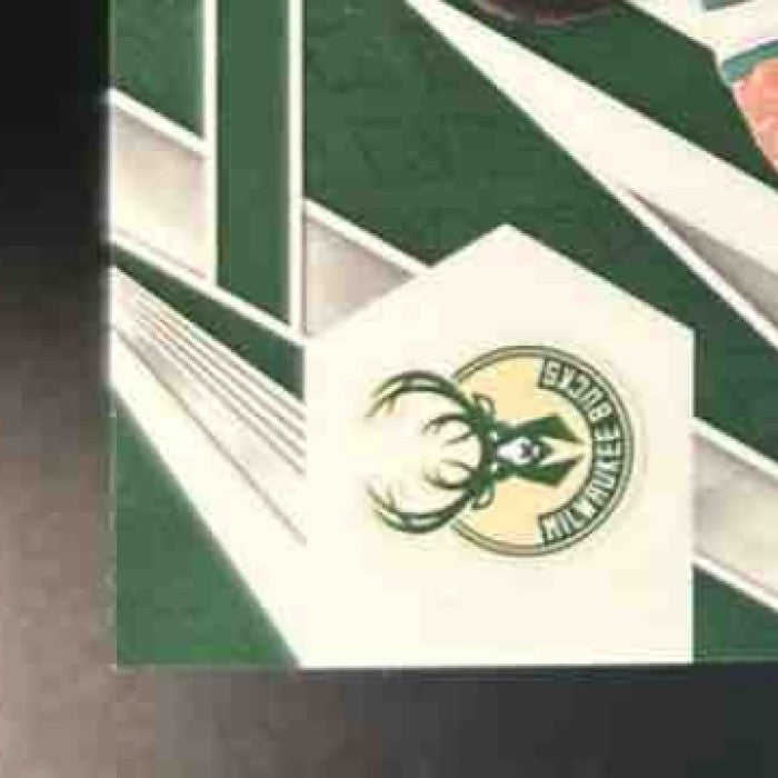 2023-24 Panini Phoenix Giannis Antetokounmpo Paragon Orange Ice /249 #10 Bucks - Sports Cards