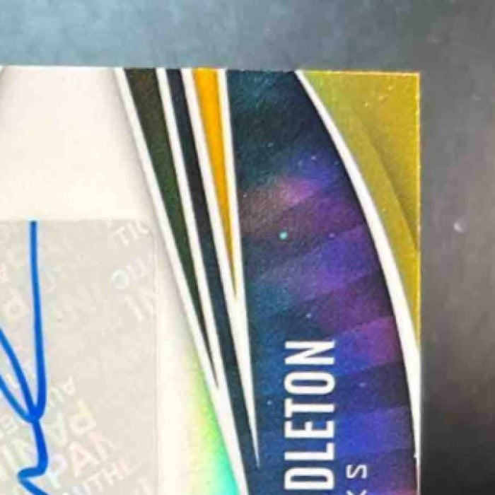 2023-24 Panini Phoenix Khris Middleton Stellar Signatures Gold /10 Auto Bucks - Sports Cards