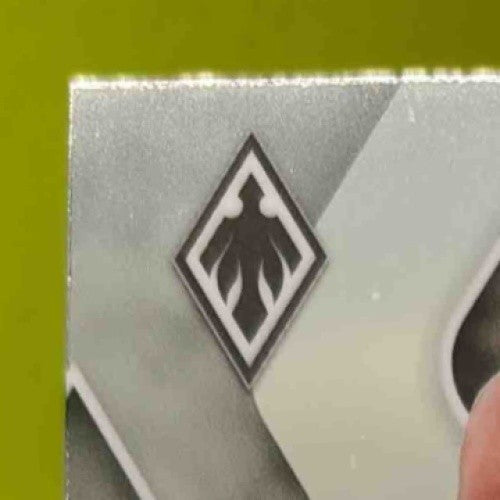 2023-24 Panini Phoenix Victor Wembanyama #256 RC San Antonio Spurs - Sports Cards