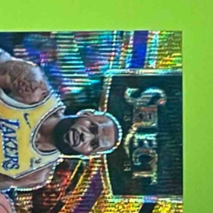 2023-24 Panini Select LeBron James Gold Wave Prizm /10 #135 Premier Level Lakers - Sports Cards