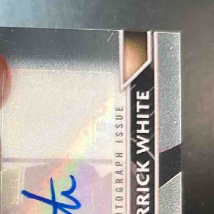 2023-24 Topps Finest Derrick White Auto #FA-DW Boston Celtics - Sports Cards