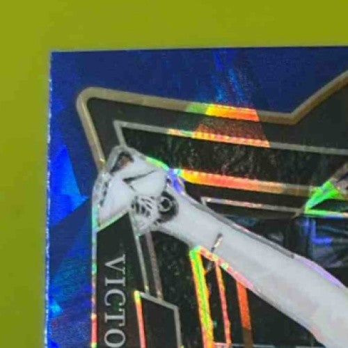 2024-25 Panini Select Victor Wembanyama Concourse Blue Cracked Ice #9 Spurs - Sports Cards