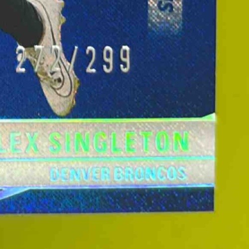 2024 Donruss Elite Alex Singleton Status Sparkle 272/299 #79 Denver Broncos - Sports Cards