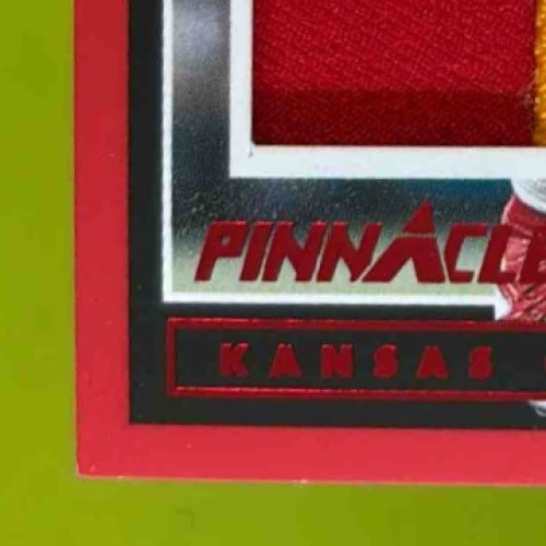 2024 Panini Encore Isiah Pacheco Pinnacle Winning Materials Red TRI /75 Chiefs - Sports Cards