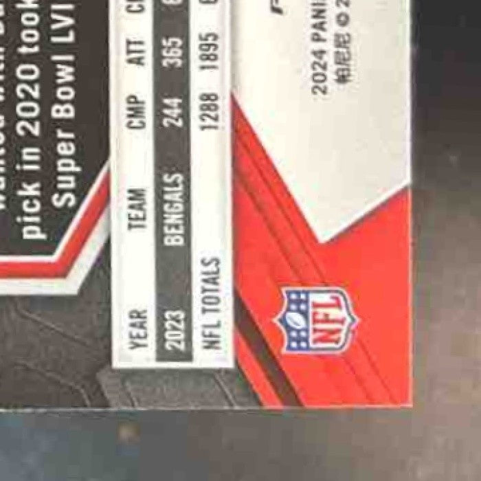 2024 Panini Mosaic Joe Burrow Red Sparkle Prizm #43 Cincinnati Bengals - Sports Cards