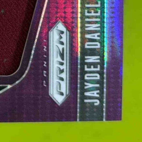 2024 Prizm Jayden Daniels Jerseys Purple Pulsar MEM RC Washington Commanders Sports Cards