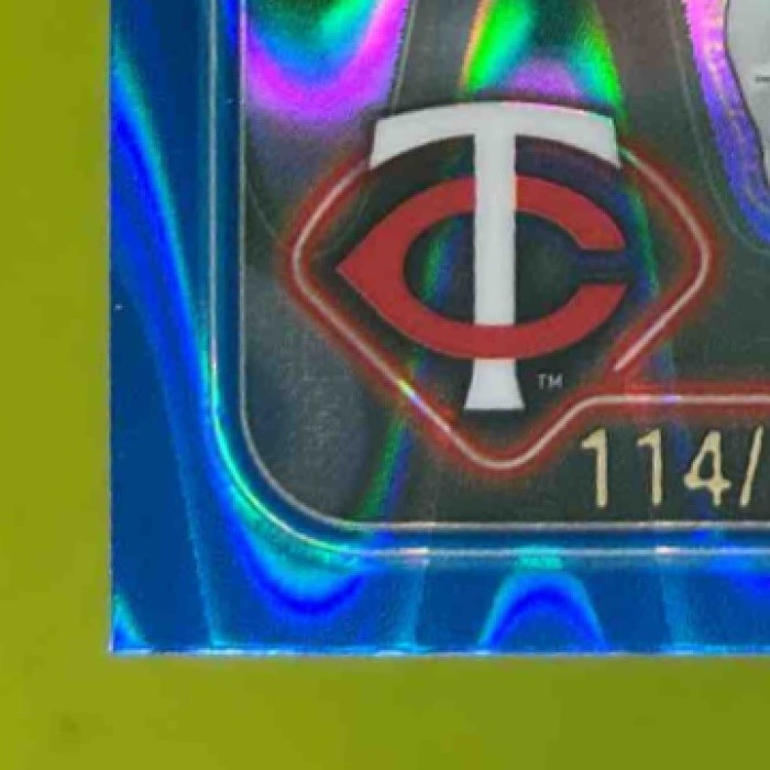 2024 Topps Chrome Byron Buxton Blue Raywave Refractor /150 #10 Minnesota Twins - Sports Cards