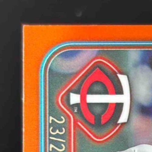 2024 Topps Chrome Byron Buxton Orange Refractor 23/25 #10 Minnesota Twins - Sports Cards