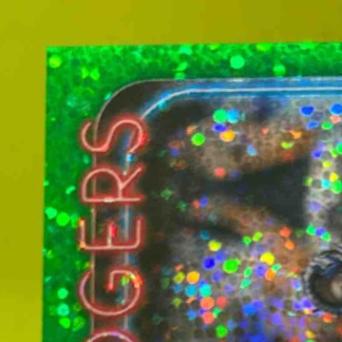 2024 Topps Chrome Update Yoshinobu Yamamoto Variation Green Speckle /99 RC - Sports Cards