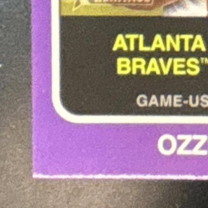 2024 Topps Heritage Ozzie Albies Clubhouse Collection Relics Atlanta Braves - Sports Cards
