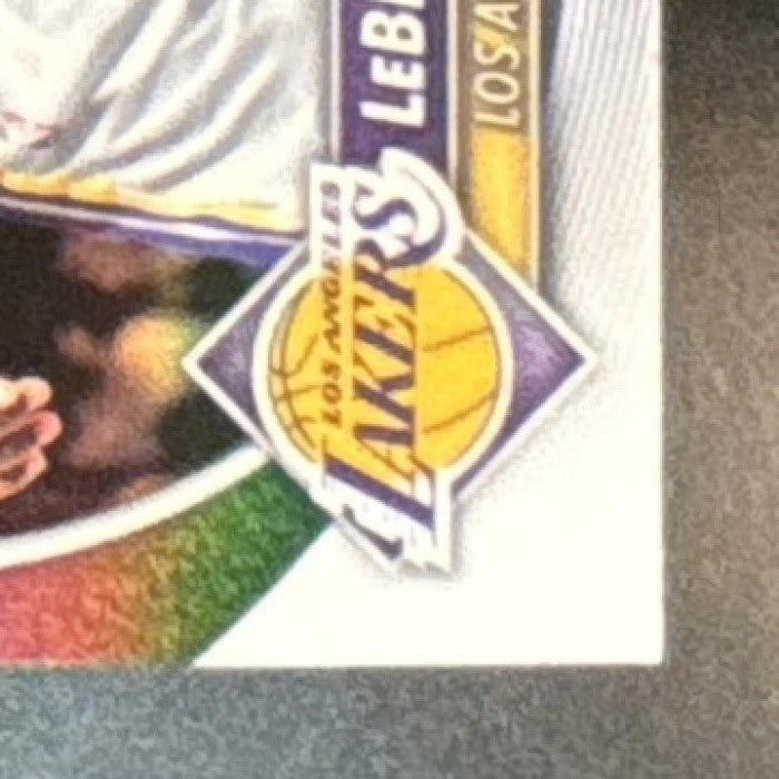 2025-26 Bowman LeBron James Chrome Refractor /499 #BCV-121 Los Angeles Lakers - Sports Cards