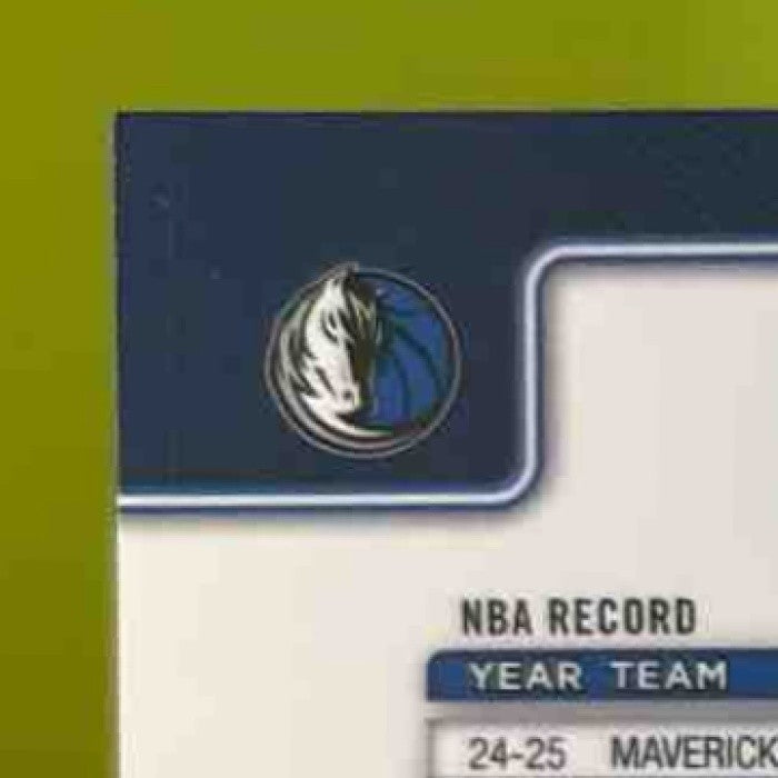 2025-26 Topps Chrome Klay Thompson Yellow Basketball /275 #42 Dallas Mavericks - Sports Cards