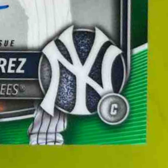 2025 Bowman Edgleen Perez Chrome Auto Green Lava /99 1st Prospect Yankees - Sports Cards