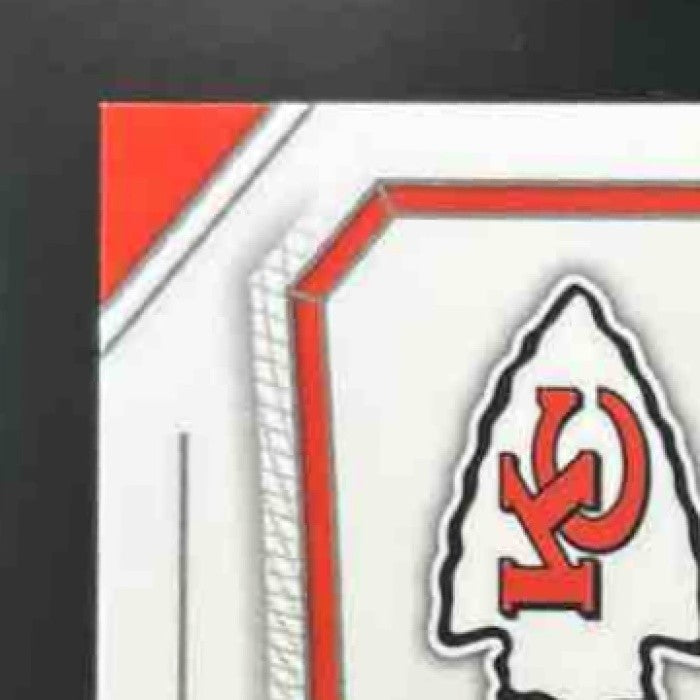 2025 National Treasures Jalen Royals Crossover Patch Auto /99 MEM RC Chiefs - Sports Cards