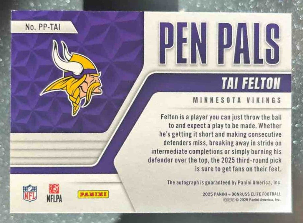 2025 Panini Donruss Elite Tai Felton Pen Pals Horizontal Auto Minnesota Vikings - Sports Cards