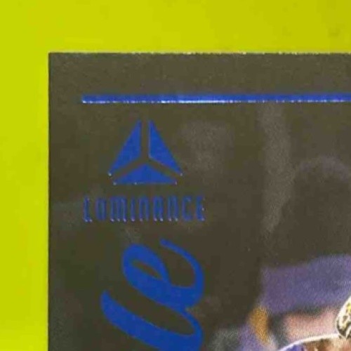 2025 Panini Luminance Derrick Henry Unforgettable Blue /50 #3 Baltimore Ravens - Sports Cards